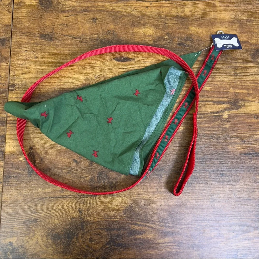 Crazy Horse Perfect Pooch Red & Green Banadana & Matching Leash